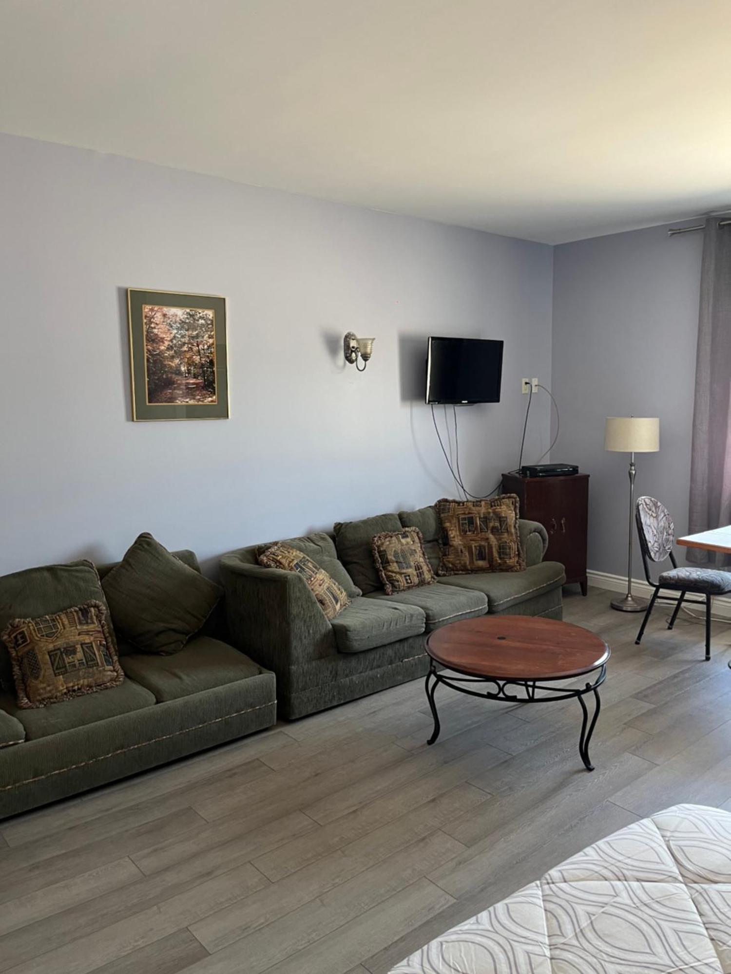 Motel La Siesta De Gascon Тербон Экстерьер фото