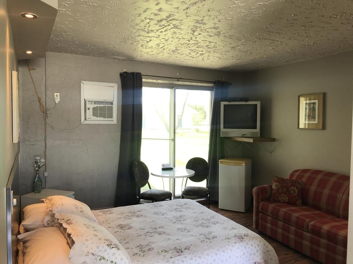Motel La Siesta De Gascon Тербон Экстерьер фото