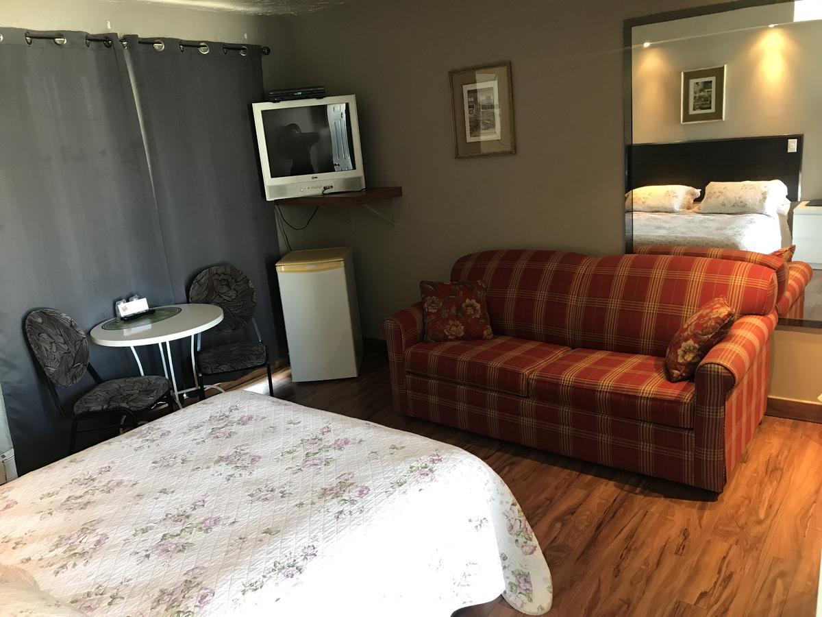 Motel La Siesta De Gascon Тербон Экстерьер фото